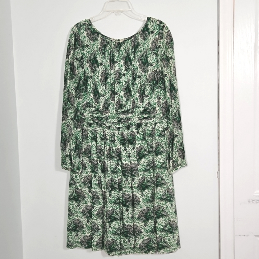 Boden Floral Green Print Dress Size 8 Long Sleeve Button Back Lined